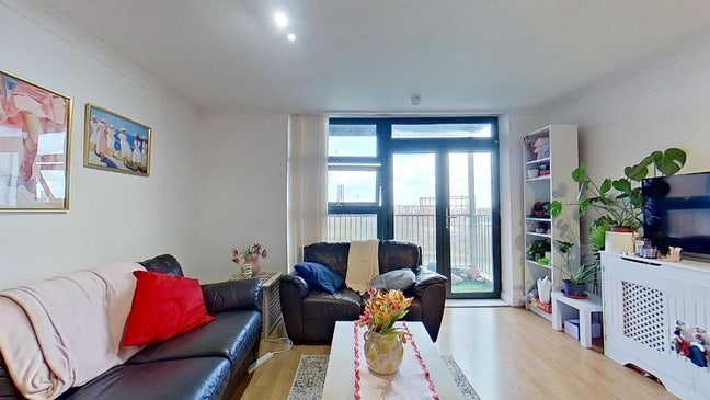 2 double bedrooms in East London - for sublet! Main Photo
