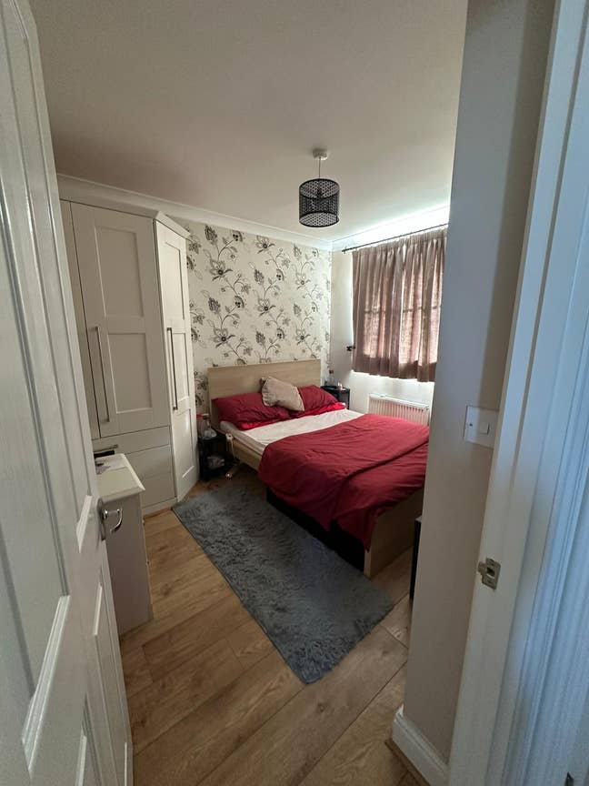 ✨ 2 Rooms Available in IG2 | £600 | Bills Inc Main Photo