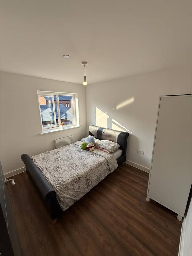 Quiet double room for professional Main Photo