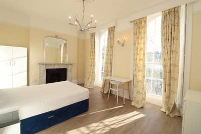 5 Bedrooms Available Now-1 Min to Central/District Main Photo