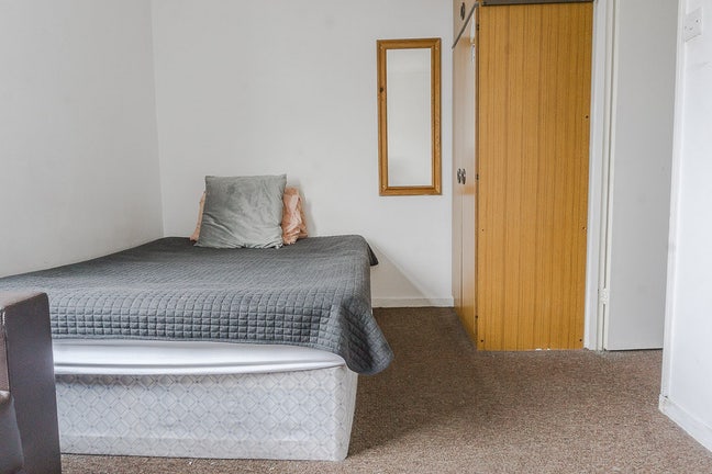 Double Room in Stockwell  *Available Now* Main Photo