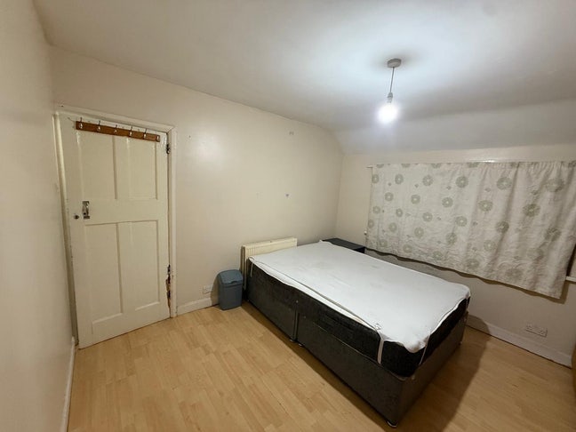 Master Double Room for Rent at Hounslow, TW5 Main Photo