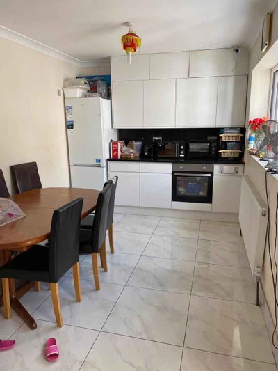 Room available for rent Main Photo