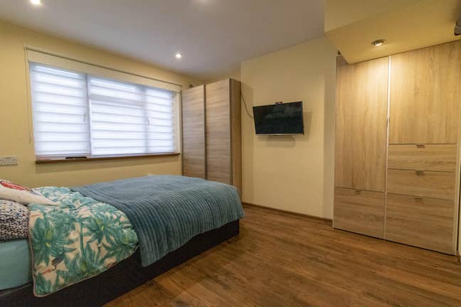 Bright, Spacious Double Room – Bills Included Main Photo