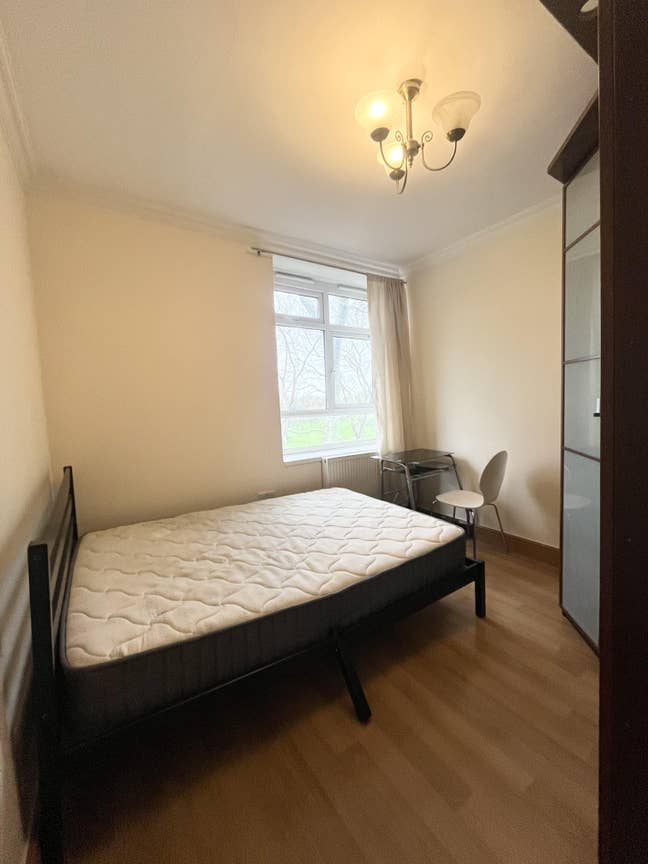 ASAP - Hackney double room sublet £200 pcw  Main Photo