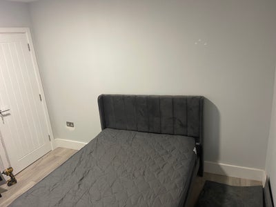 Double Bed room  Main Photo