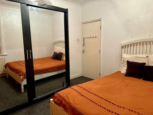 Double room to rent ,  Main Photo
