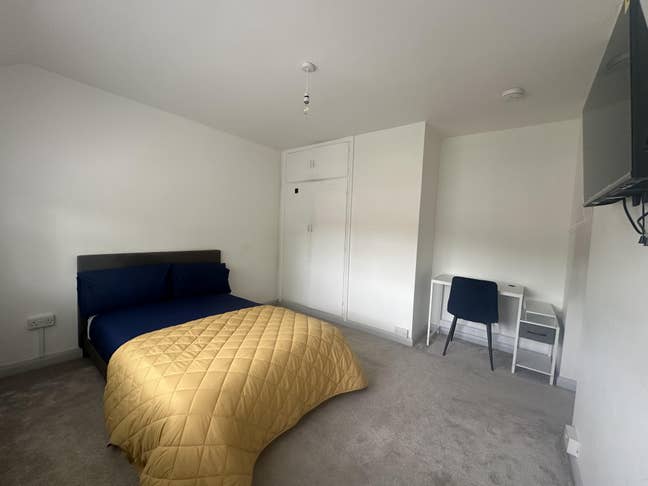 Lovely double room in Redditch  Main Photo