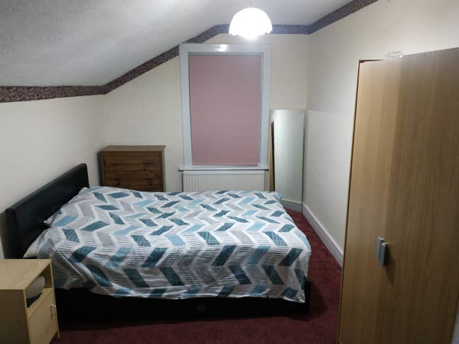 Double Room to Rent Main Photo