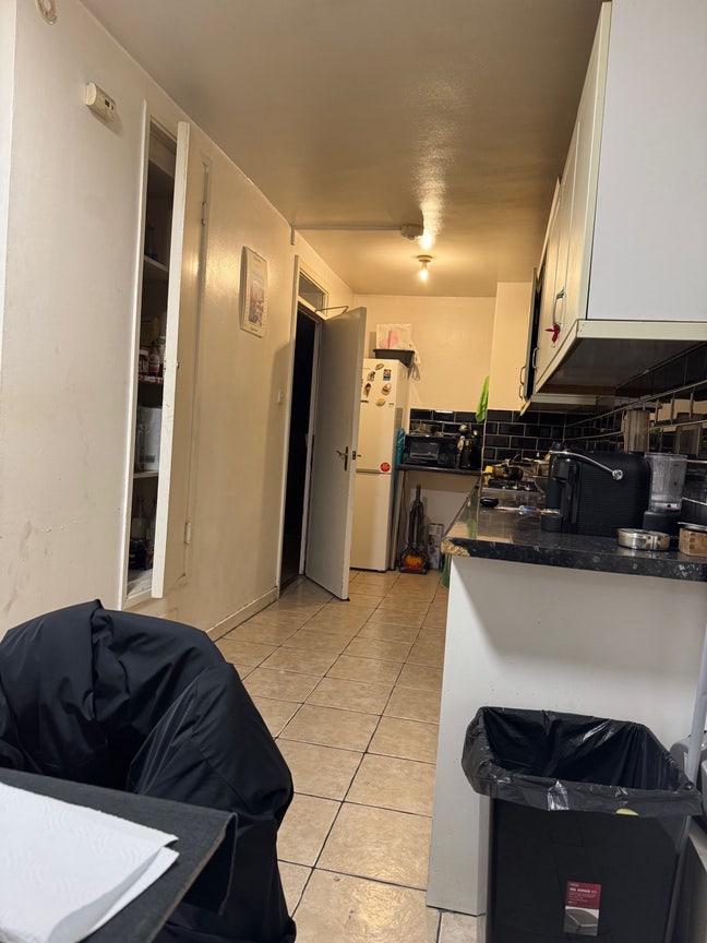 Flatmate wanted  Main Photo