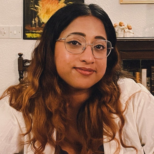 Professional seeking room in central reading -Jan  Main Photo