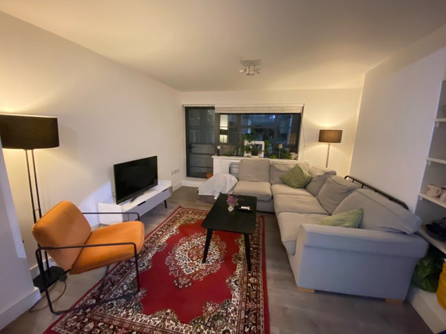 3 bed flat in London Bridge available from Jan Main Photo