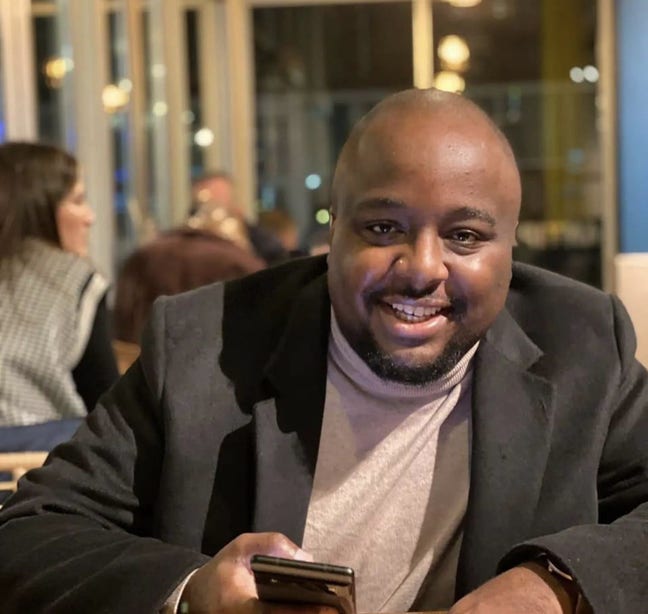 Professional Couple: Seeking 1 bed/Studio or Share Main Photo