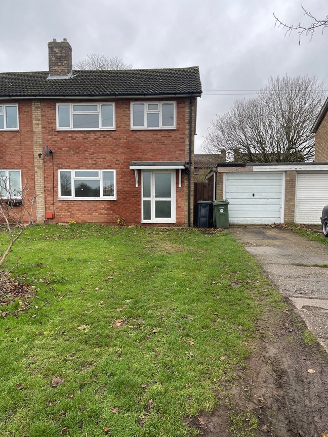 3 Bed house  Main Photo