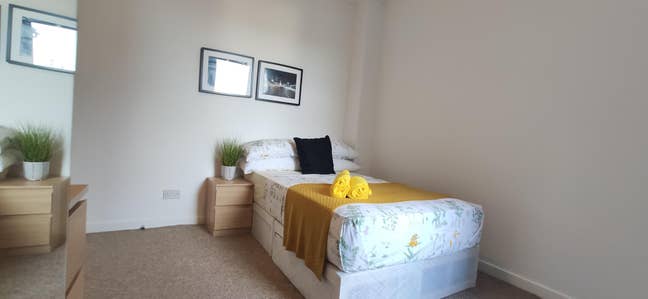 Stunning Double Room Available on Westcombe Hill! Main Photo