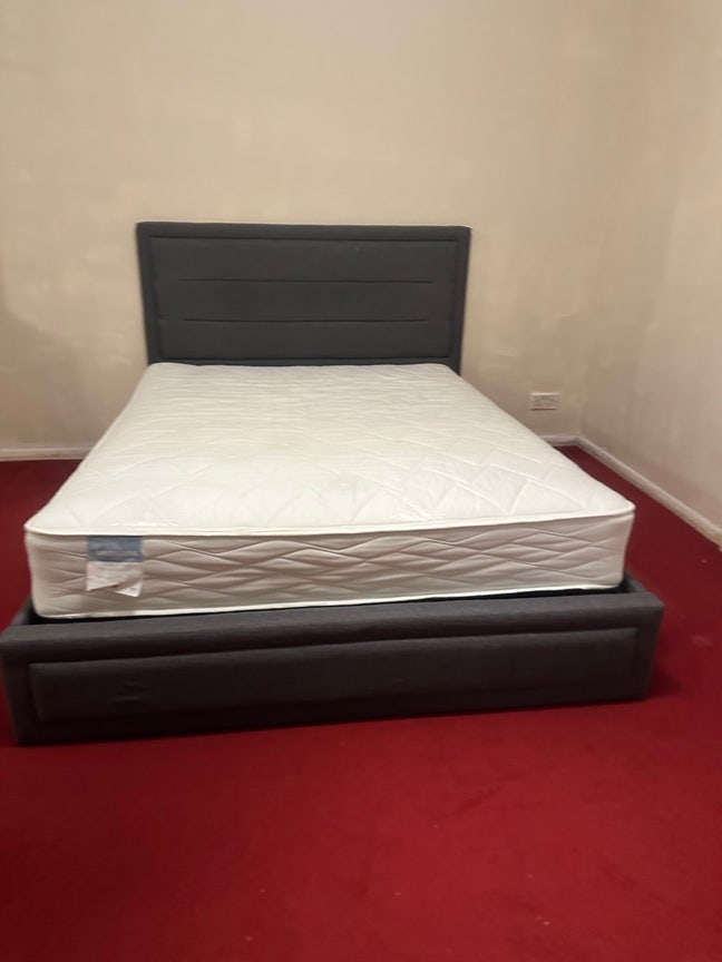 Double room to rent £750 PCM Main Photo