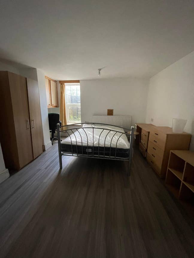 Hyde Park - 10 Minutes From Uni- Double Bedroom Main Photo