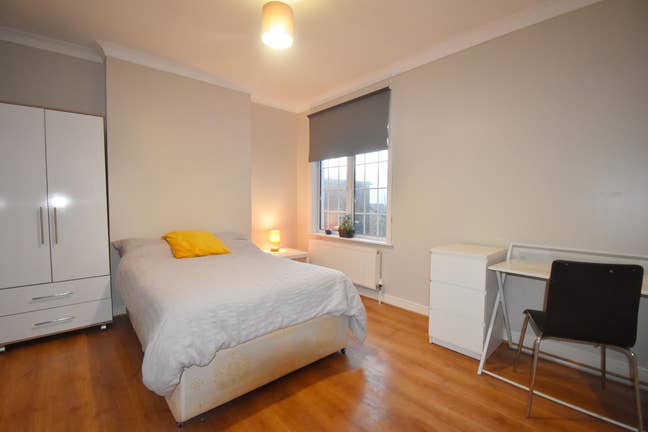 GORGEOUS Room - Thornton Heath Stn-5 mins!  Main Photo