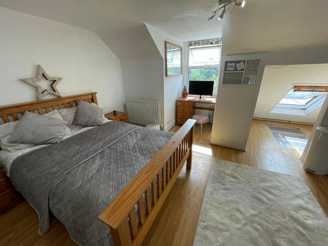 📅 Spacious Room in Plaistow, MOVE NOW📅  Main Photo