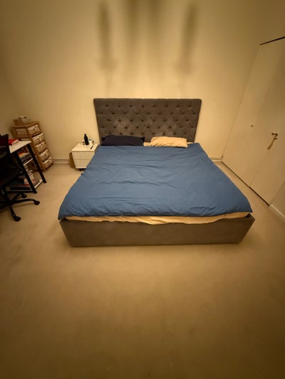 Spacious King-size Room - Maida Vale  Main Photo