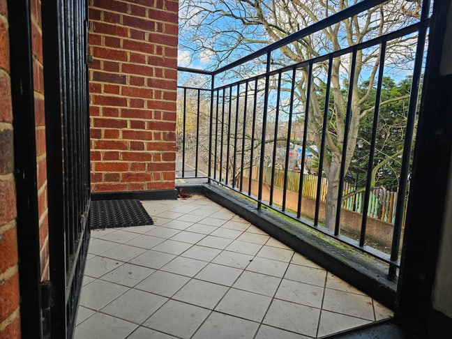 Apartment - Private Outdoor Area-Stoke Newington Main Photo