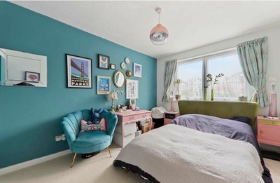 Large colourful one bed flat in Beckenham Main Photo