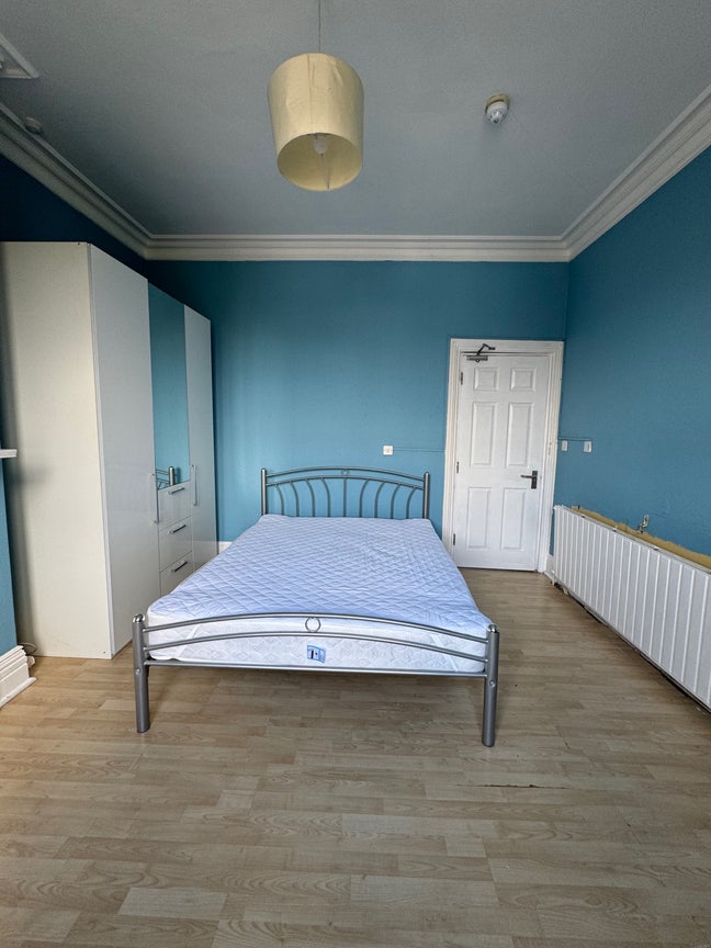 Double Room Available Now . inc Bills  Main Photo