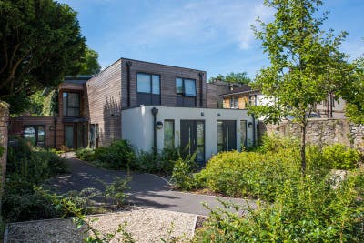 Beautiful 1 Bed Groud Floor Garden Flat Main Photo