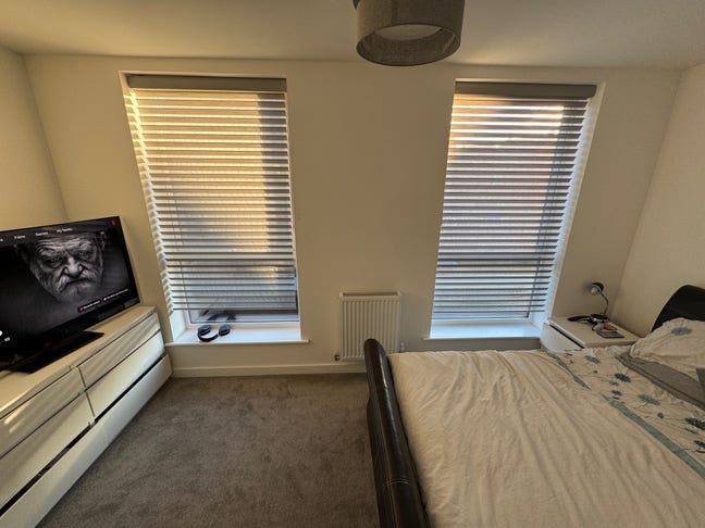 Double room for rent in a sort after area (CM17) Main Photo