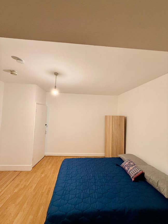 ✨ Newly Renovated 1-Bed Flat Main Photo