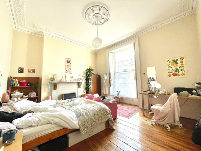 Room Available in Clifton  Main Photo