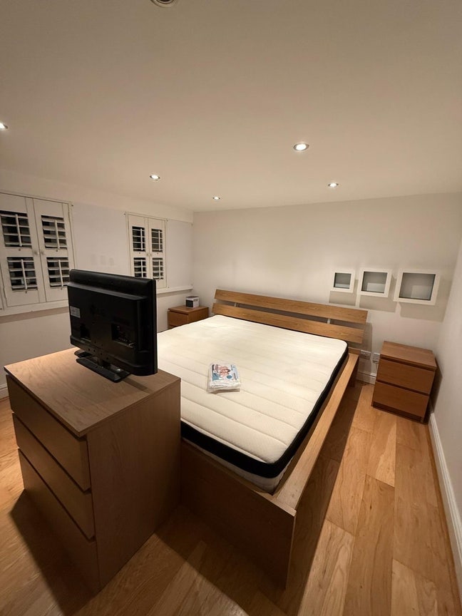 Top Floor Ensuite + Extra Room, Canada Water Main Photo