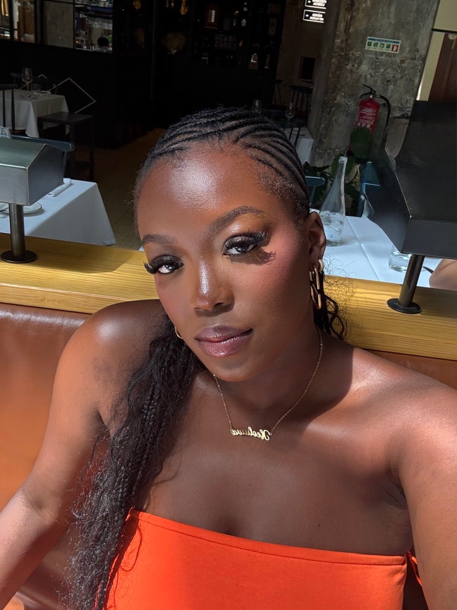 Professional Female seeks 1 bed flat or studio  Main Photo