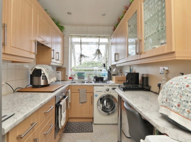 2 Bedroom Flat, Romford Area  Main Photo