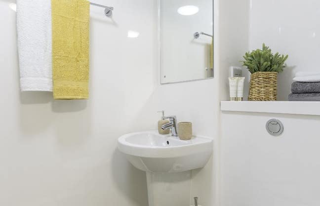 Room in Portland Green Student Village Newcastle! Main Photo