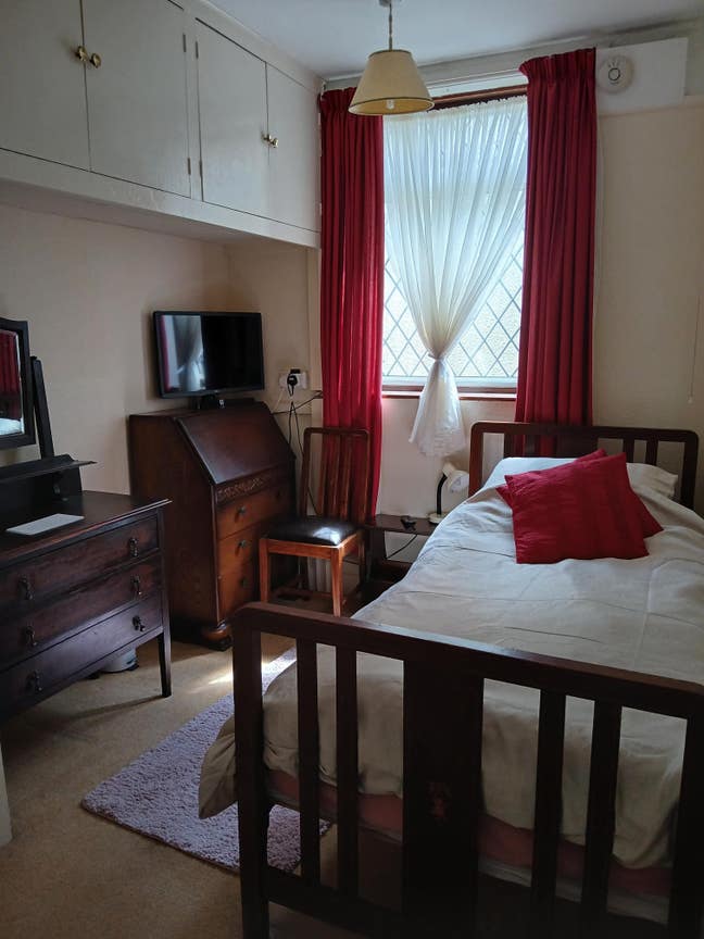 Good Size cosy Salisbury Single  room  Main Photo
