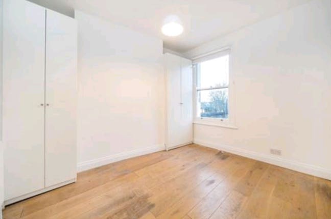 Double bedroom in Wood Green Main Photo