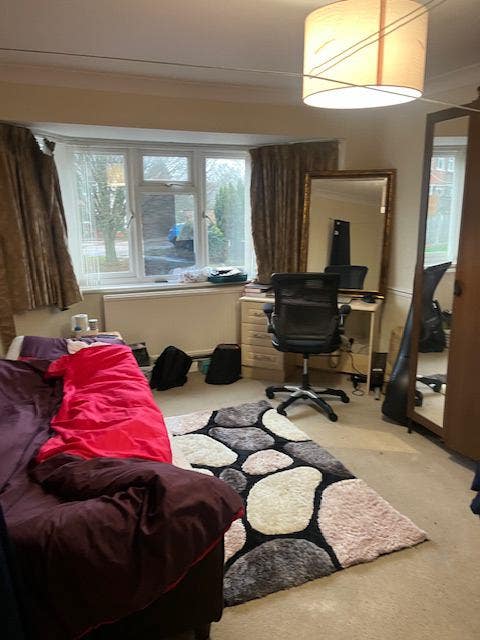 Room available on sharing basis  Main Photo