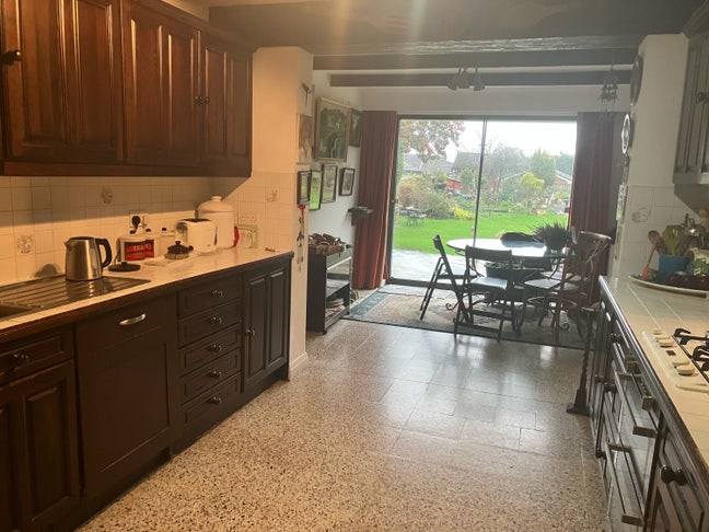 Double furnished rooms with en-suite  Main Photo