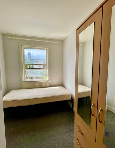 Single Rooms-5 min to Willesden Junction-All Bills Main Photo