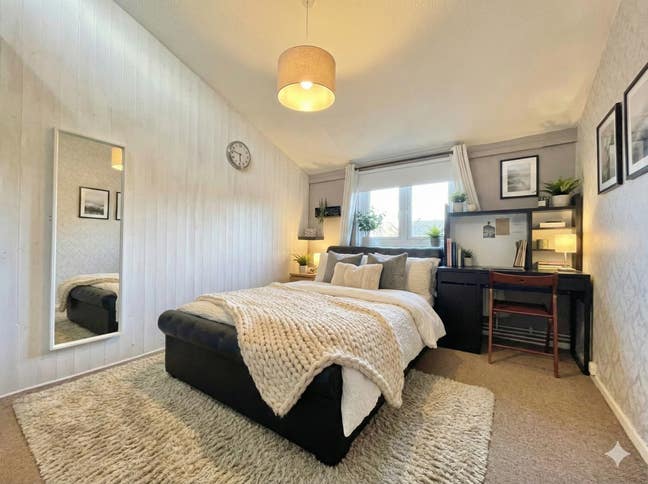 2 Exclusive Rooms - 5min to St - Gated Area! Cosy! Main Photo