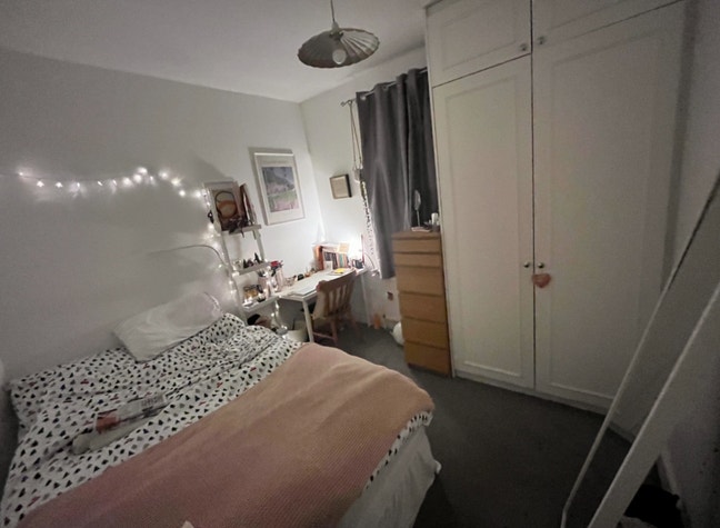 Double in 4 bed 2 bath Main Photo