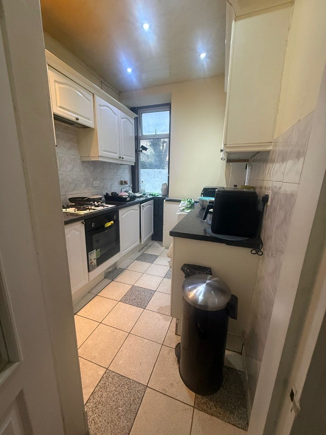 Sharing student room  Main Photo