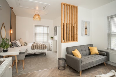 Studio Flat *All bills included & furnished* Main Photo