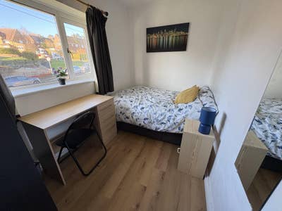📢🌞Modern Room, Close to Town📢🌞15Ac Main Photo