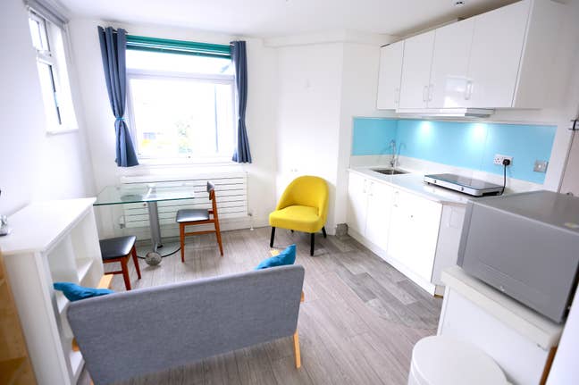 Studio room with ensuite 2min to Norwood Junction  Main Photo