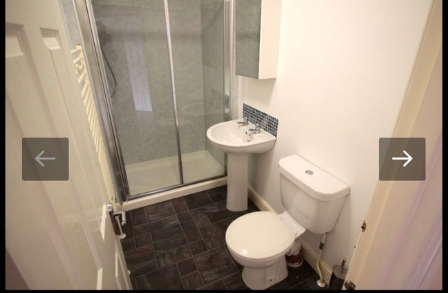 Room available in 2 bedroom flat share Main Photo