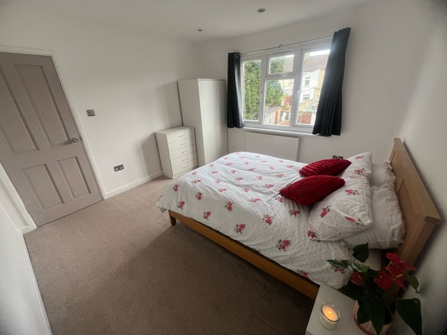 Spacious Double Room in Gillingham Main Photo