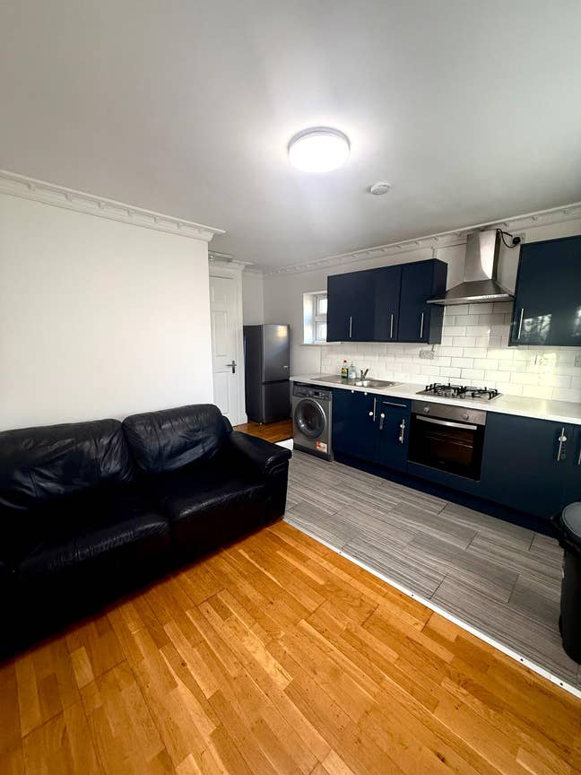 Lovely 2 Bed Flat in E3 – Ensuite+Fully Furnished Main Photo