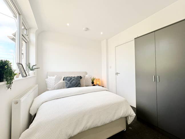 Luxury Rooms | Deposit Free Option Main Photo